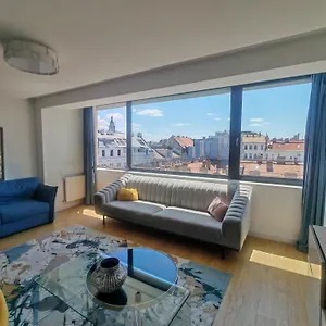 Amora Homes Imperial With Basilika And Castle View Need Reservation For Free Parking , Budapest Hungary